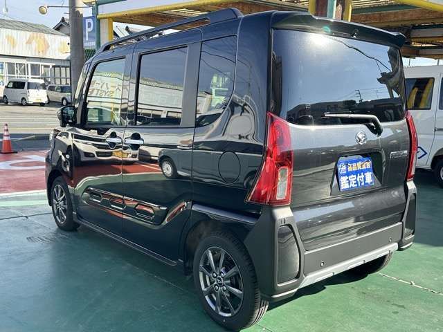 DAIHATSU TANTO FAN CROSS 2024