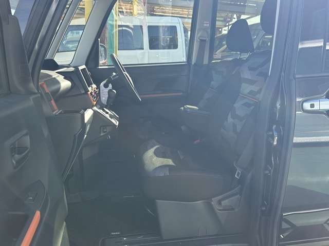 DAIHATSU TANTO FAN CROSS 2024