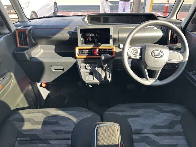 DAIHATSU TANTO FAN CROSS 2024