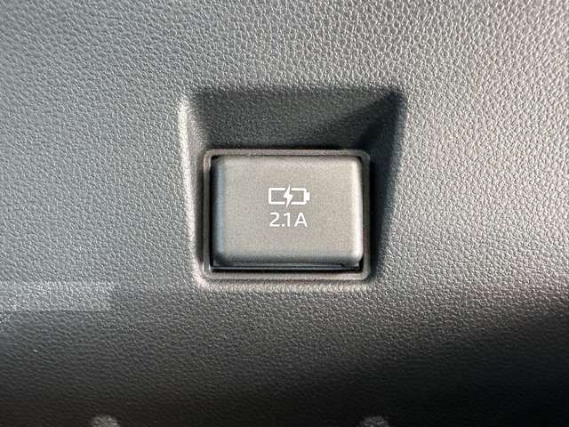 DAIHATSU TANTO FAN CROSS 2024