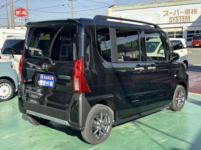 DAIHATSU TANTO FAN CROSS 2024