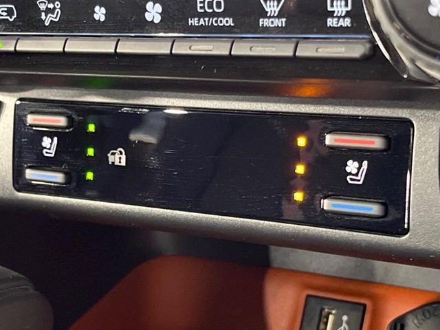 TOYOTA RAV4 4WD 2023