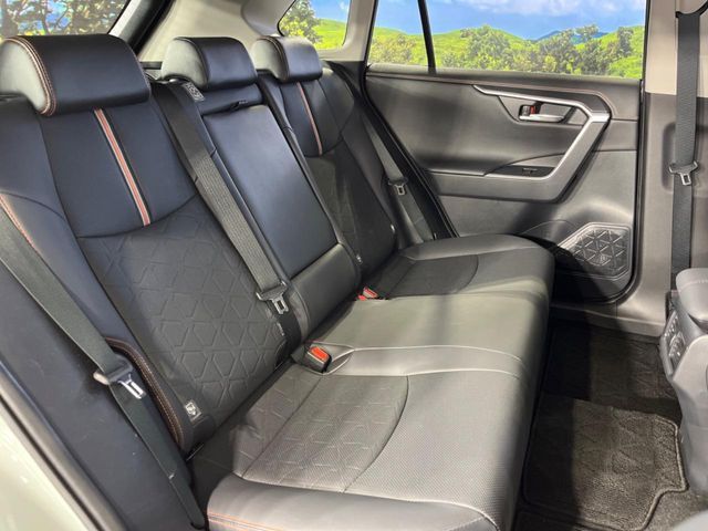 TOYOTA RAV4 4WD 2023