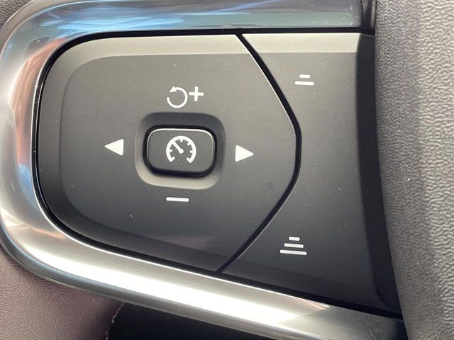 VOLVO VOLVO XC40 2022