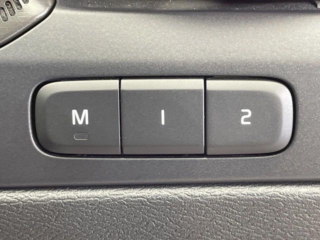 VOLVO VOLVO XC40 2022