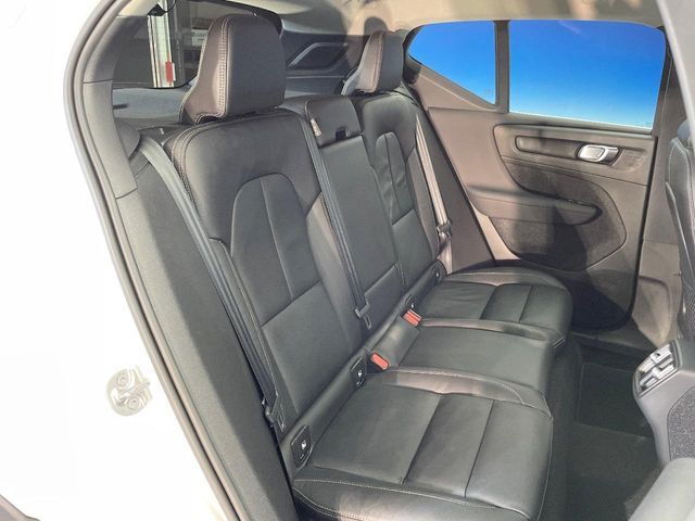 VOLVO VOLVO XC40 2022