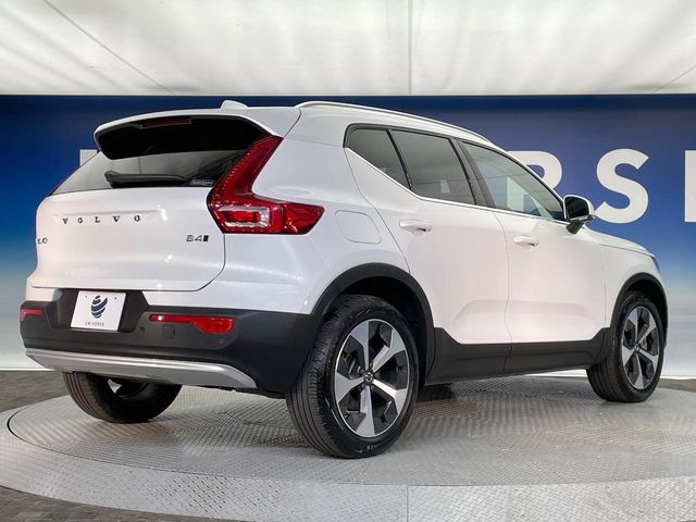 VOLVO VOLVO XC40 2022