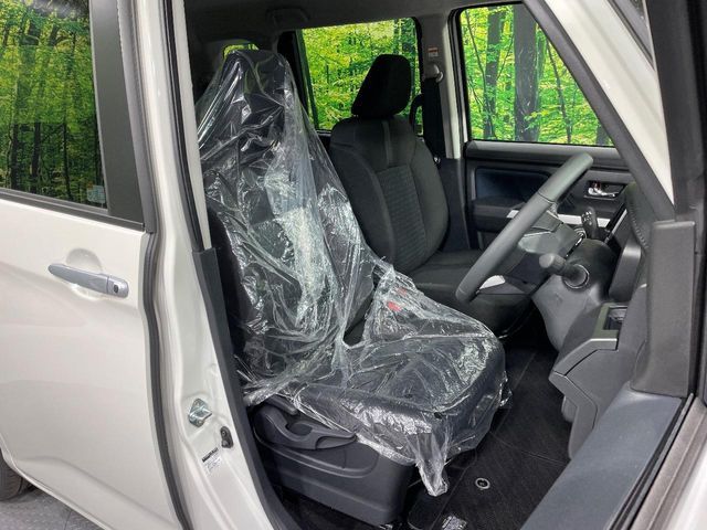 TOYOTA ROOMY 2025