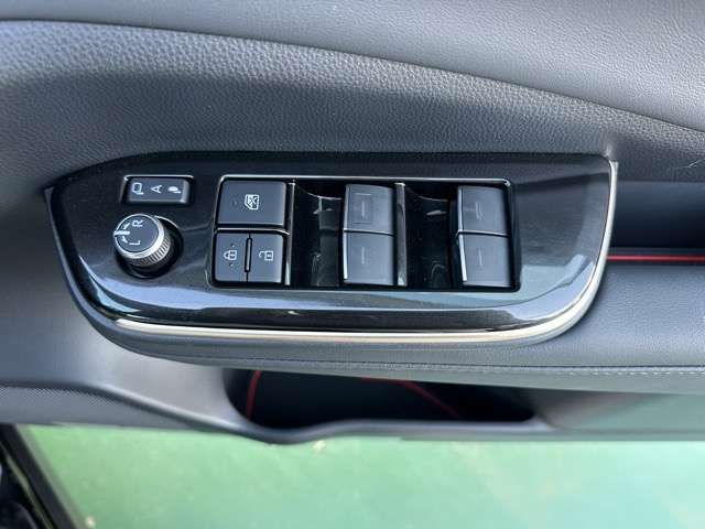 TOYOTA CROWN SPORT 2024