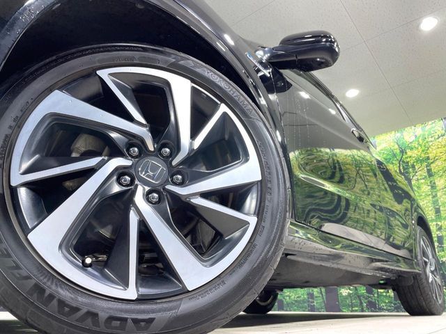 HONDA VEZEL HYBRID 2016