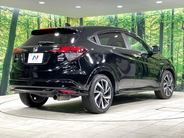 HONDA VEZEL HYBRID 2016