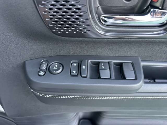 HONDA N BOX CUSTOM 2025