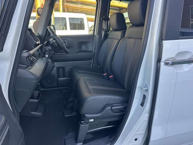 HONDA N BOX CUSTOM 2025