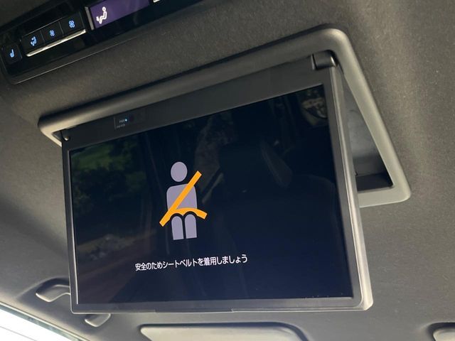 TOYOTA VOXY HYBRID 2023