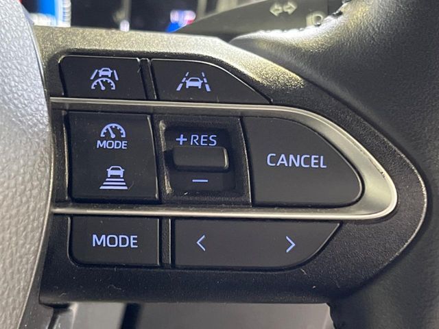 TOYOTA VOXY HYBRID 2023