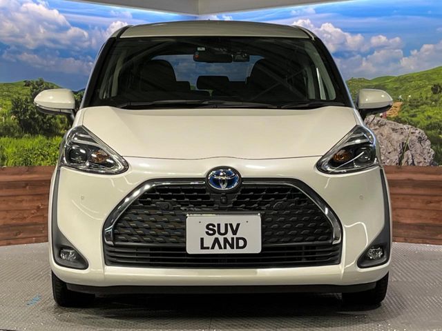 TOYOTA SIENTA HYBRID 2020