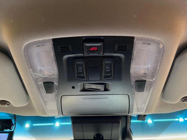 TOYOTA VELLFIRE  HYBRID 4WD 2019