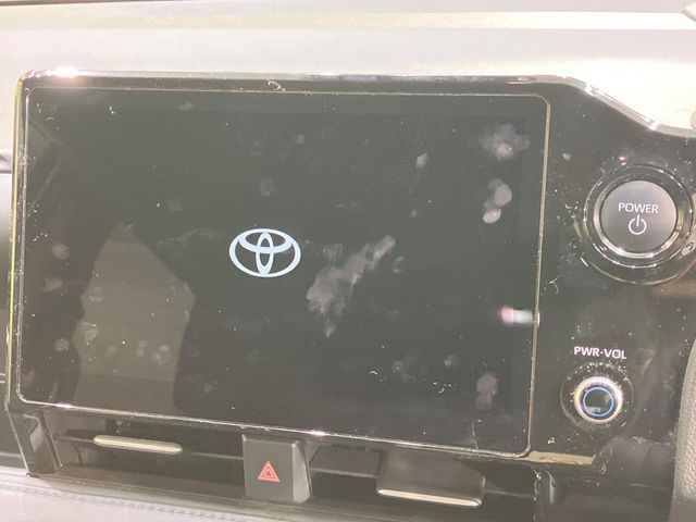 TOYOTA VOXY HYBRID 2023