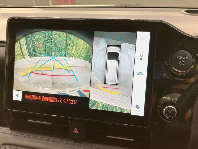 TOYOTA VOXY HYBRID 2023