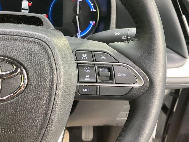 TOYOTA VOXY HYBRID 2023