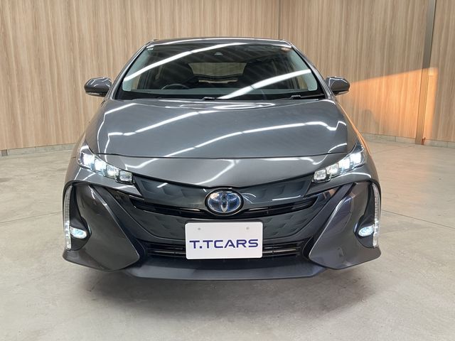 TOYOTA PRIUS PHV 2017