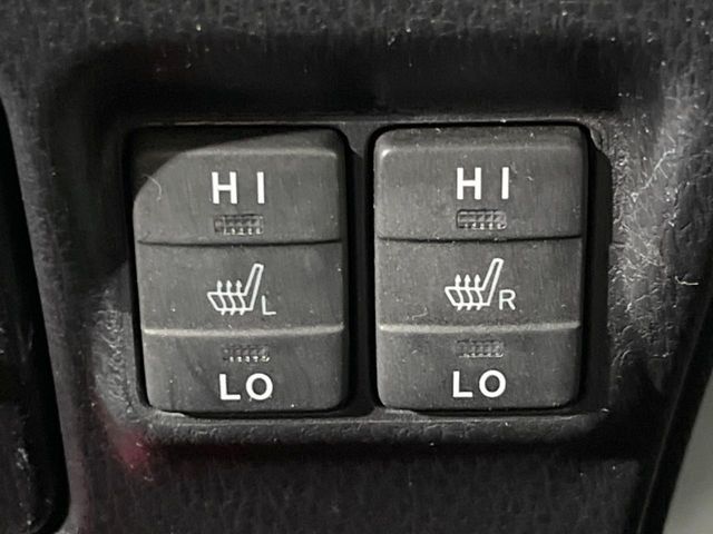 TOYOTA NOAH HYBRID 2018