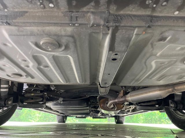 TOYOTA NOAH HYBRID 2018