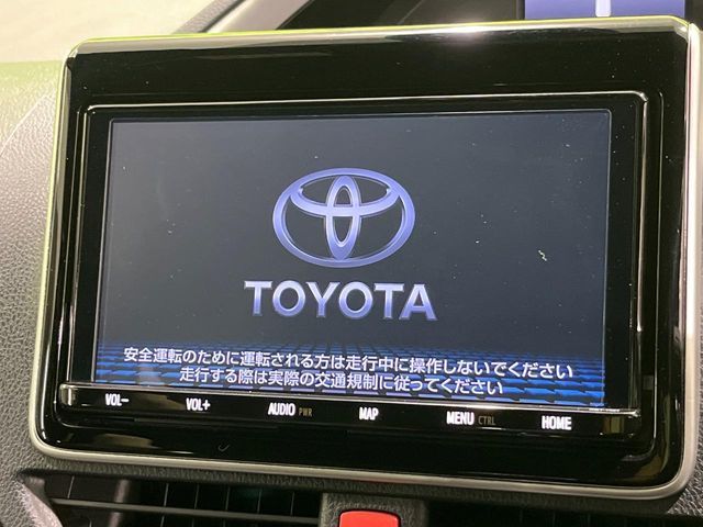 TOYOTA VOXY 4WD 2018