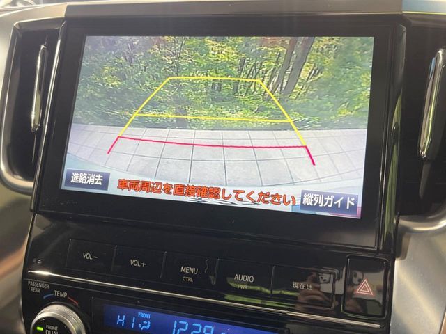 TOYOTA VELLFIRE 2016