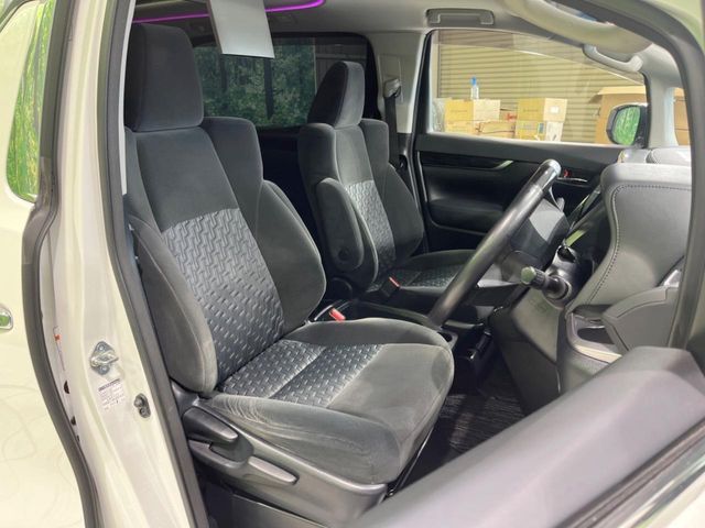 TOYOTA VELLFIRE 2016