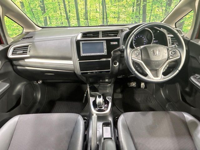 HONDA FIT HYBRID 2017