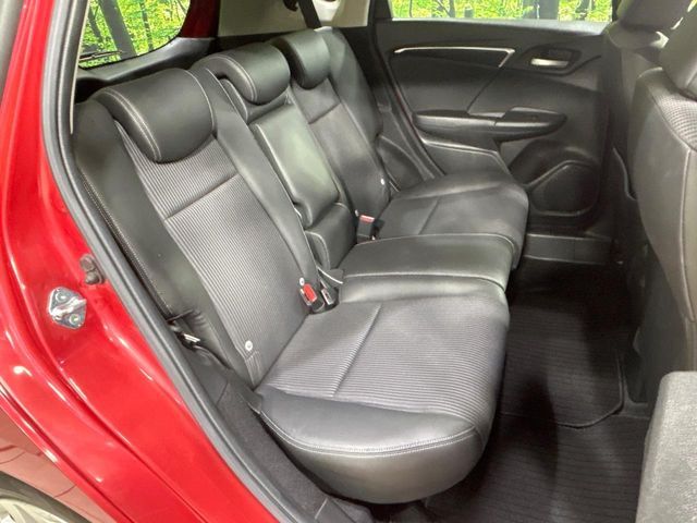 HONDA FIT HYBRID 2017