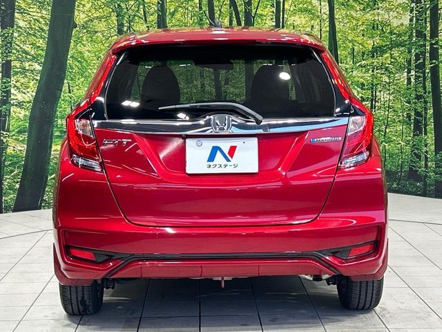 HONDA FIT HYBRID 2017