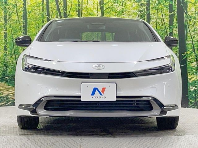 TOYOTA PRIUS 4WD 2025