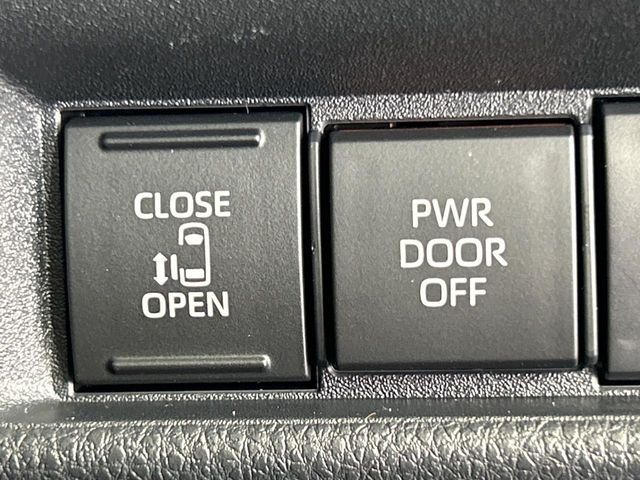 TOYOTA SIENTA HYBRID 2025