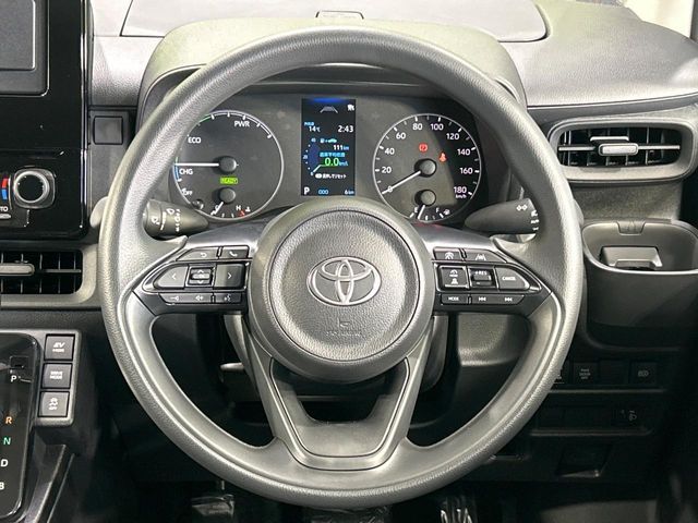 TOYOTA SIENTA HYBRID 2025