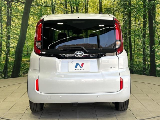 TOYOTA SIENTA HYBRID 2025