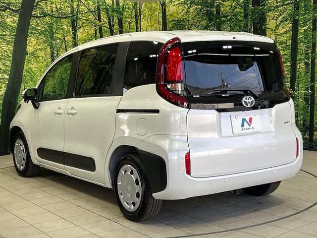 TOYOTA SIENTA HYBRID 2025