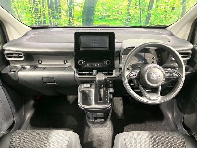 TOYOTA SIENTA HYBRID 2025