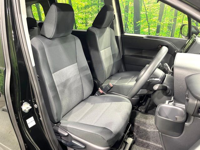 TOYOTA SIENTA HYBRID 2025