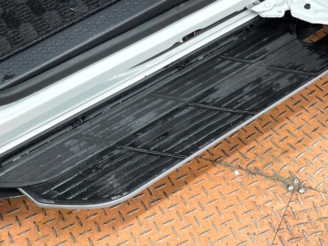 TOYOTA VOXY HYBRID 2022