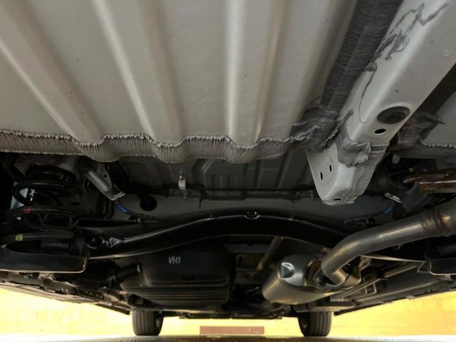 TOYOTA VOXY HYBRID 2022