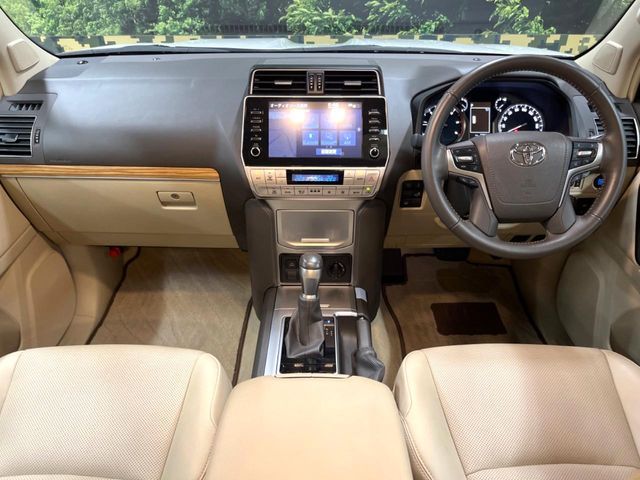 TOYOTA LANDCRUISER PRADO 2023