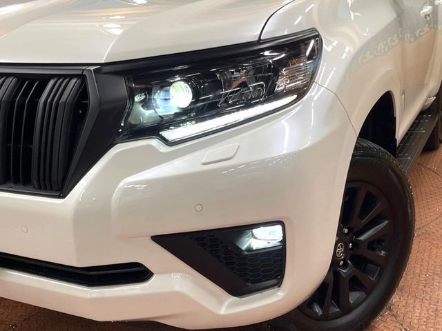 TOYOTA LANDCRUISER PRADO 2023