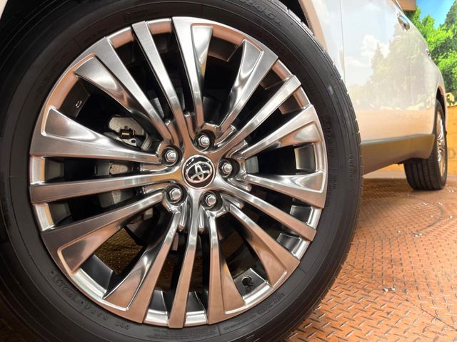 TOYOTA HARRIER 2WD 2023