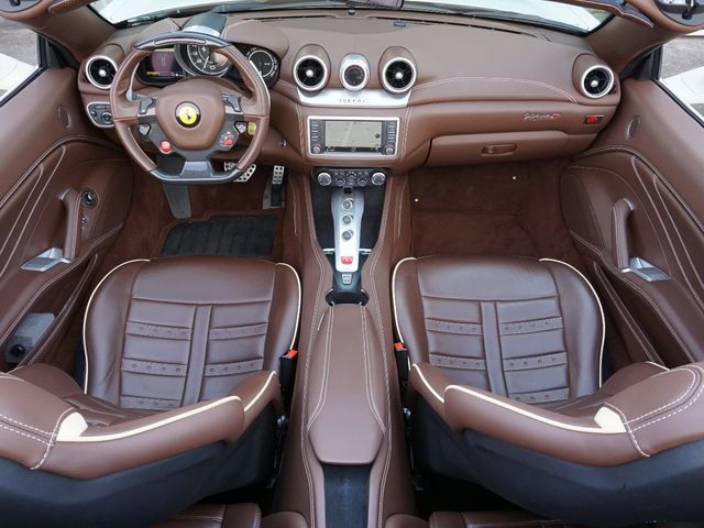 FERRARI FERRARI California T 2014