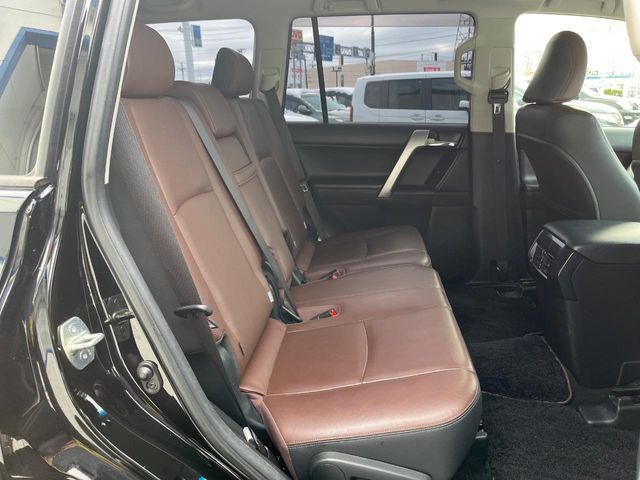 TOYOTA LANDCRUISER PRADO 2016