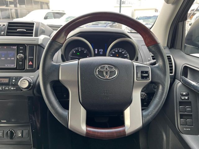 TOYOTA LANDCRUISER PRADO 2016