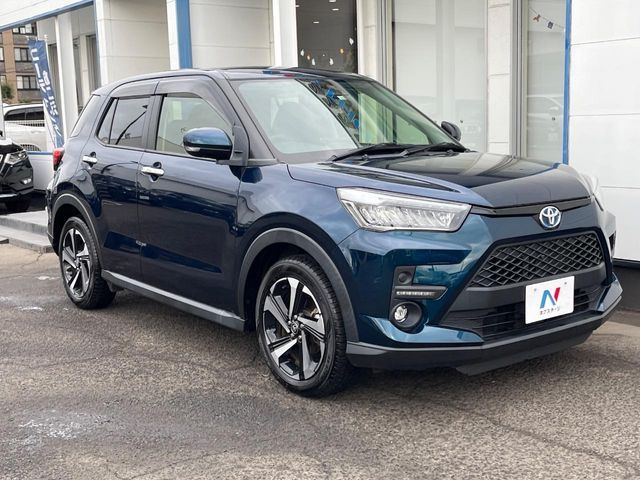 TOYOTA RAIZE HYBRID 2022