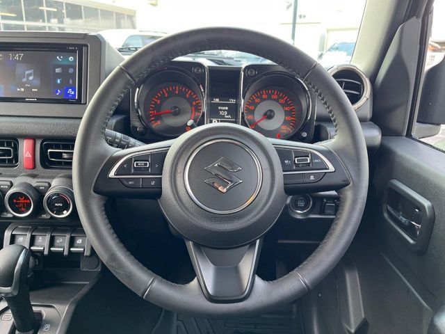 SUZUKI JIMNY NOMADE 2025